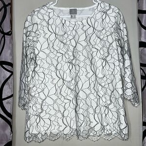 FAIR LADY White 3/4 Sleeve Floral Lace Blouse